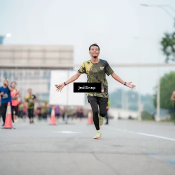 Runner Photo 6688666