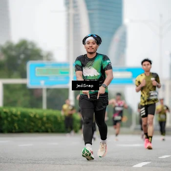 Runner Photo 6688667
