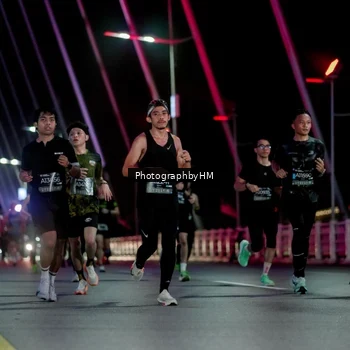 Runner Photo 6688676