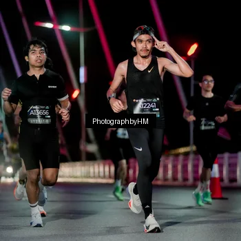 Runner Photo 6688696