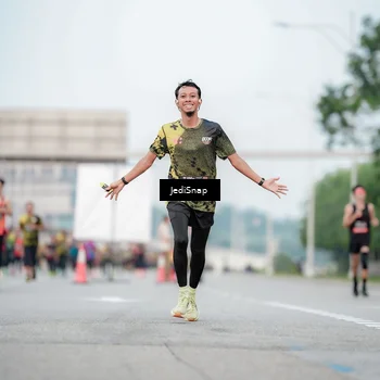 Runner Photo 6688703
