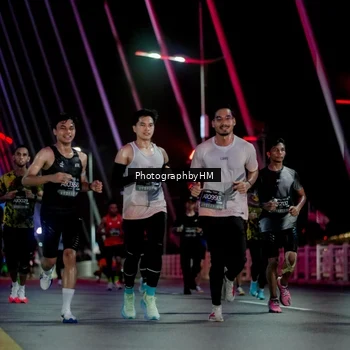 Runner Photo 6688762