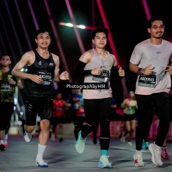 Runner Photo 6688765