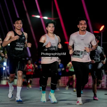 Runner Photo 6688774