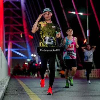 Runner Photo 6688798