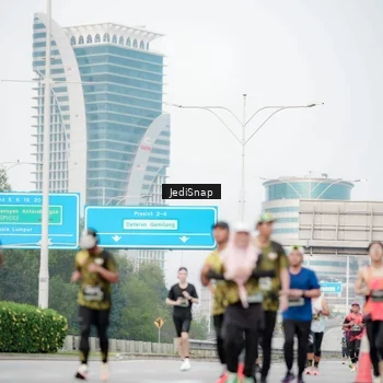 Runner Photo 6688811