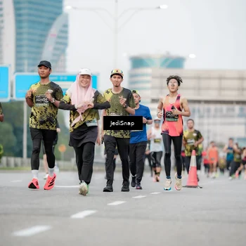 Runner Photo 6688865