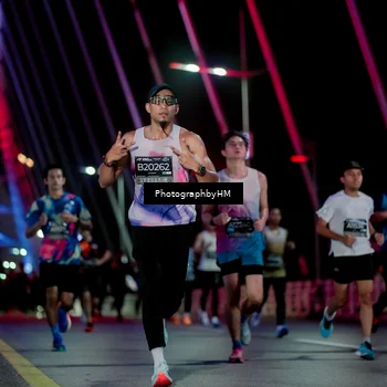 Runner Photo 6688869