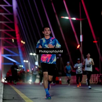 Runner Photo 6688874