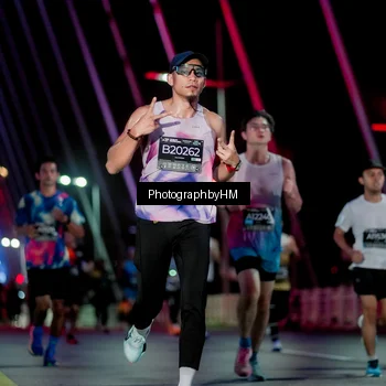 Runner Photo 6688877