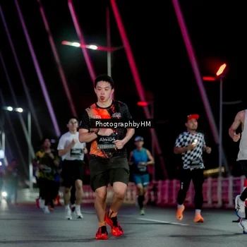 Runner Photo 6688894