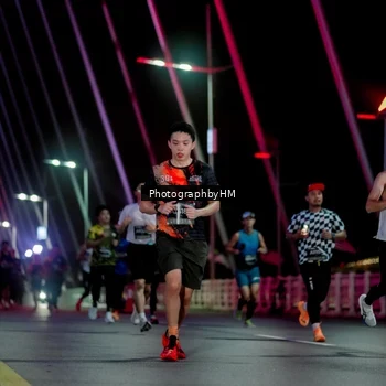 Runner Photo 6688899
