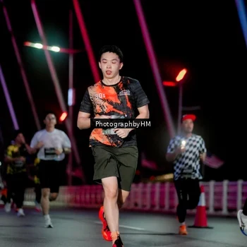 Runner Photo 6688900