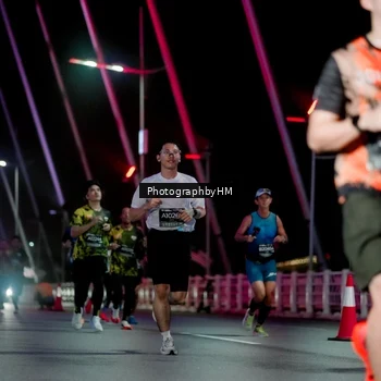 Runner Photo 6688901