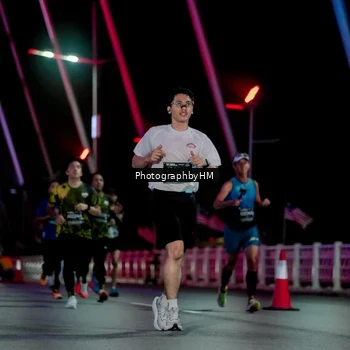 Runner Photo 6688908