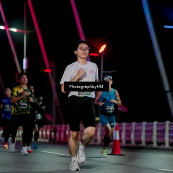 Runner Photo 6688912