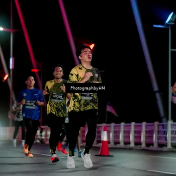 Runner Photo 6688925