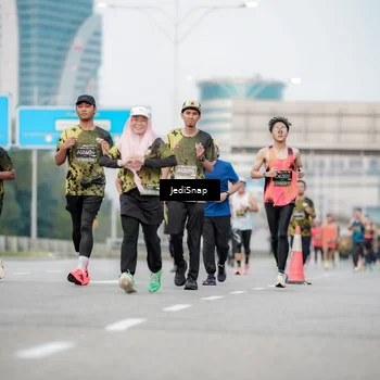 Runner Photo 6688929