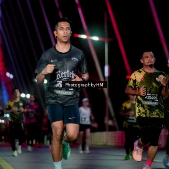 Runner Photo 6688962
