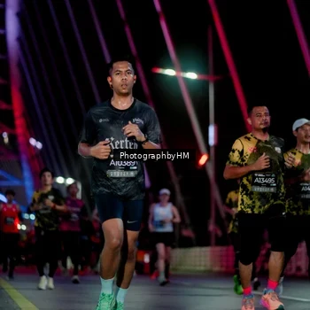 Runner Photo 6688964