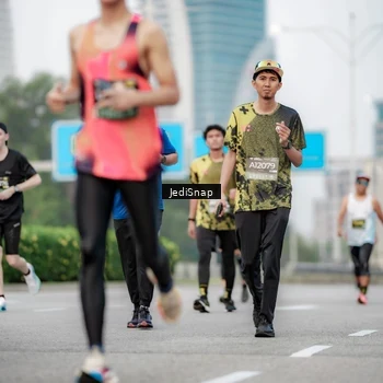 Runner Photo 6688978