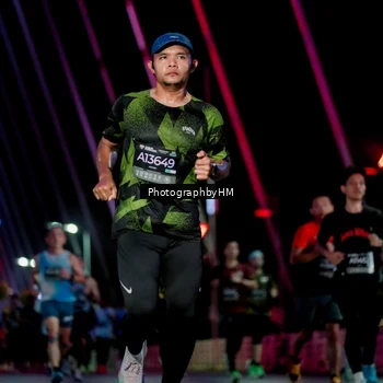 Runner Photo 6689056
