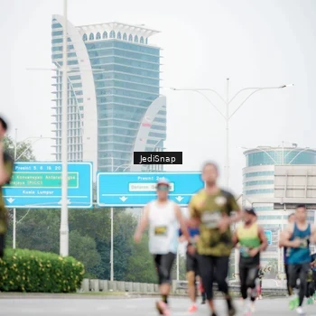Runner Photo 6689062