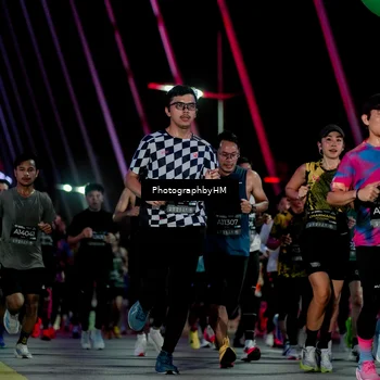 Runner Photo 6689118