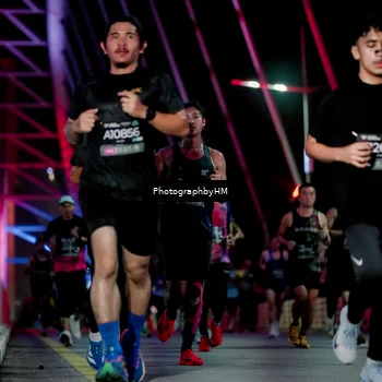 Runner Photo 6689129