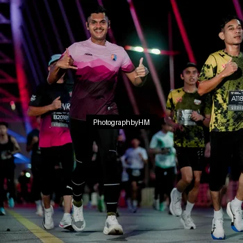 Runner Photo 6689135