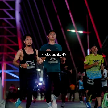 Runner Photo 6689148