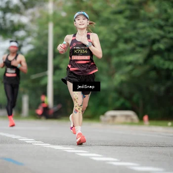 Runner Photo 6689271