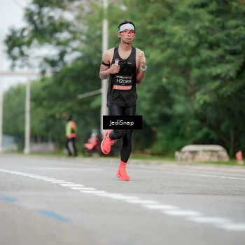 Runner Photo 6689298