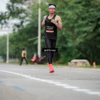 Runner Photo 6689312