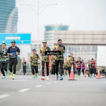 Runner Photo 6689418