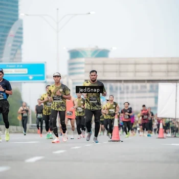 Runner Photo 6689425