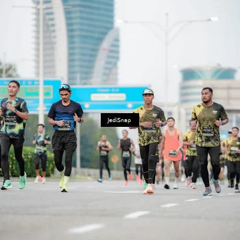 Runner Photo 6689438