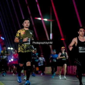 Runner Photo 6689475