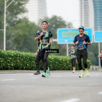Runner Photo 6689478