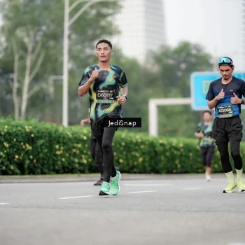 Runner Photo 6689482