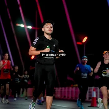 Runner Photo 6689488