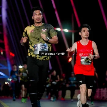 Runner Photo 6689492