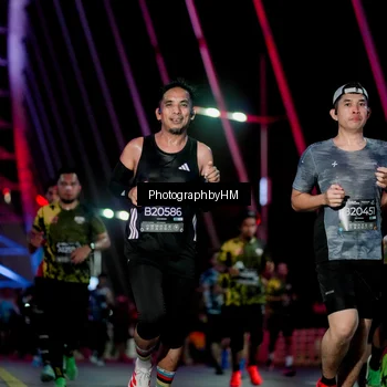 Runner Photo 6689573