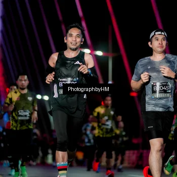 Runner Photo 6689576
