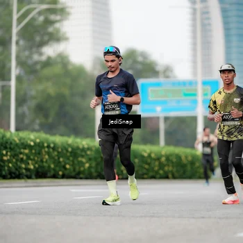 Runner Photo 6689590