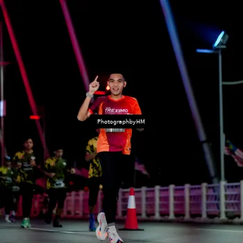 Runner Photo 6689593