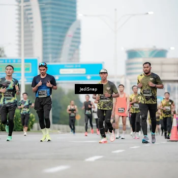 Runner Photo 6689598