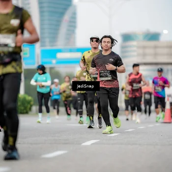 Runner Photo 6689605
