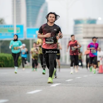 Runner Photo 6689618