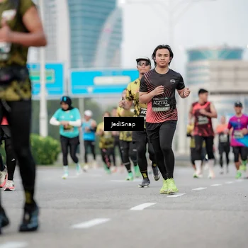 Runner Photo 6689639